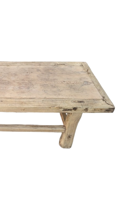 Table Lylia