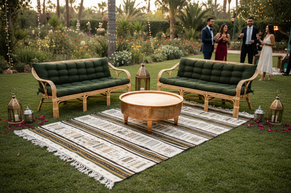 Mariage marocain en jardin avec canapés verts